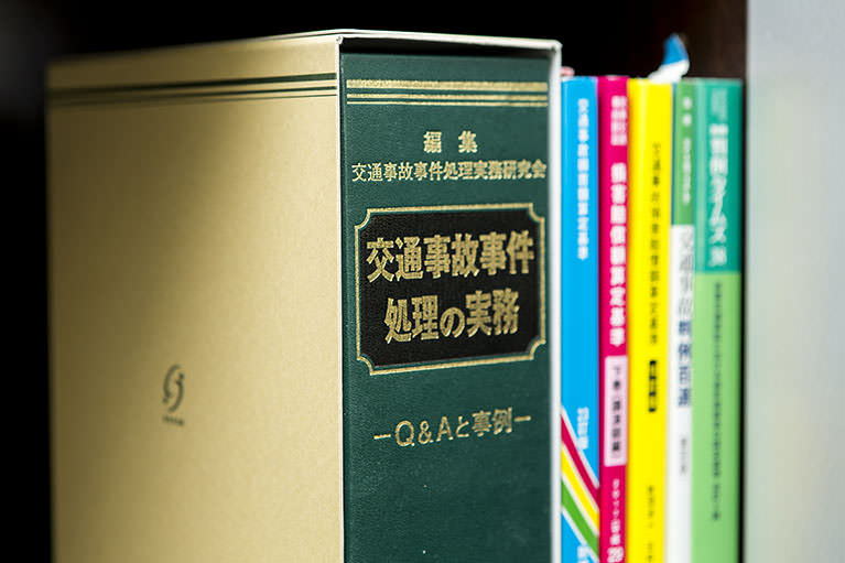 交通事故で弁護士に依頼するメリット
